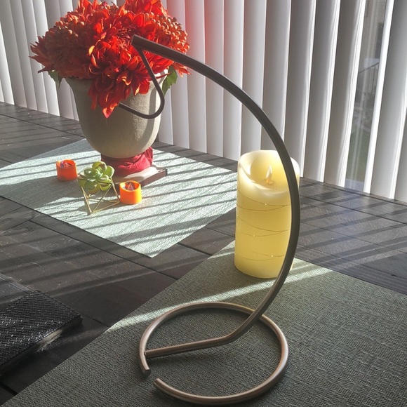 Sassy Silver Metallic Banana Rack - Picture 4 of 12